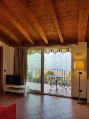 Mansarda Luce di lago Lierna